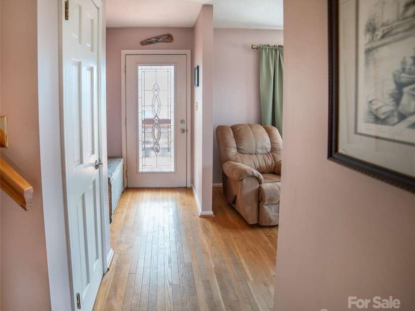 3154 Frank Whisnant Road, Morganton, NC 28655.  MLS# CAR4227309, YatesRealty ID 3813. Front Foyer
