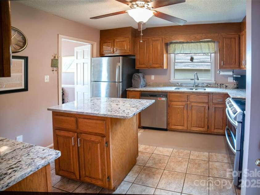 3154 Frank Whisnant Road, Morganton, NC 28655.  MLS# CAR4227309, YatesRealty ID 3813. Updated Kitchen 2024