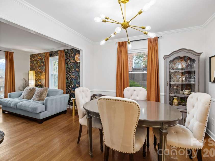 7423 Folger Drive, Charlotte, NC 28226.  MLS# CAR4353978, YatesRealty ID 3813. 