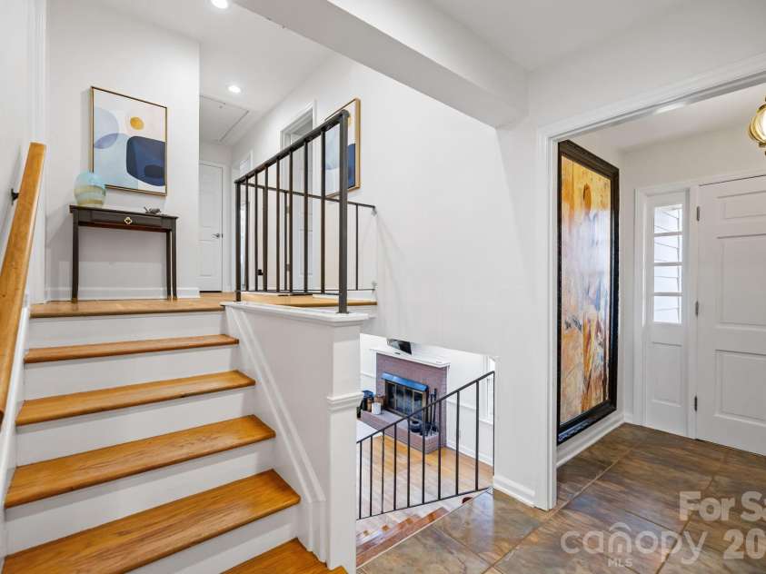 7423 Folger Drive, Charlotte, NC 28226.  MLS# CAR4353978, YatesRealty ID 3813. 