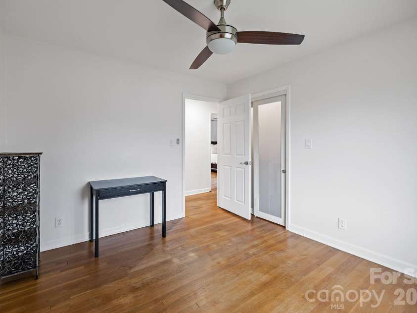 7423 Folger Drive, Charlotte, NC 28226.  MLS# CAR4353978, YatesRealty ID 3813. 