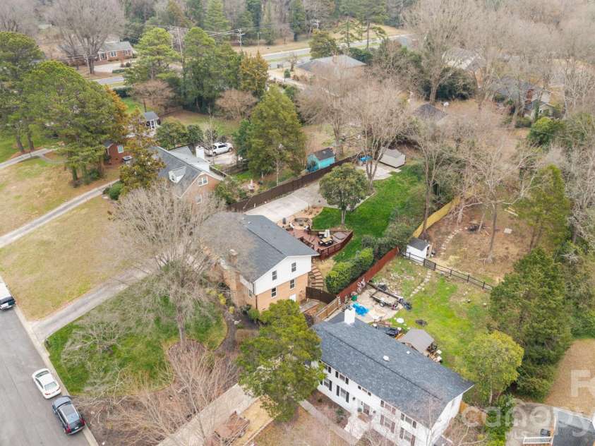 7423 Folger Drive, Charlotte, NC 28226.  MLS# CAR4353978, YatesRealty ID 3813. 