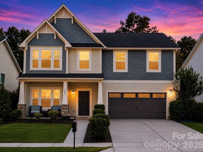 2207 Bluebell Way, Tega Cay, SC 29708.  MLS# CAR4392777, YatesRealty ID 38130. 