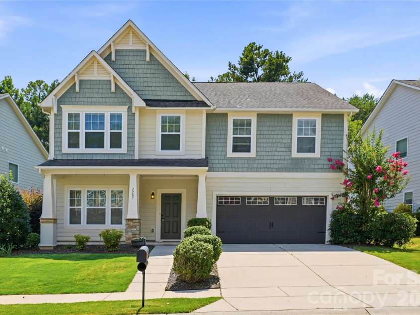 2207 Bluebell Way, Tega Cay, SC 29708.  MLS# CAR4392777, YatesRealty ID 38130. 