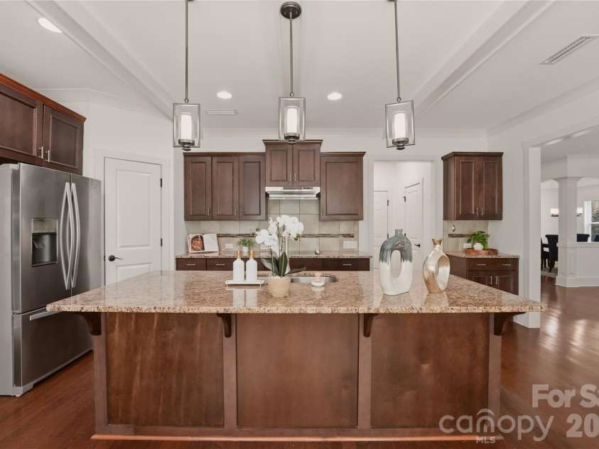 2207 Bluebell Way, Tega Cay, SC 29708.  MLS# CAR4392777, YatesRealty ID 38130. 