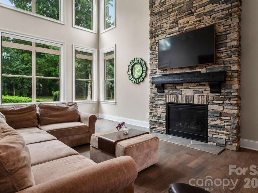 4013 Flowering Peach Road, Waxhaw, NC 28173.  MLS# CAR4402852, YatesRealty ID 38131. 