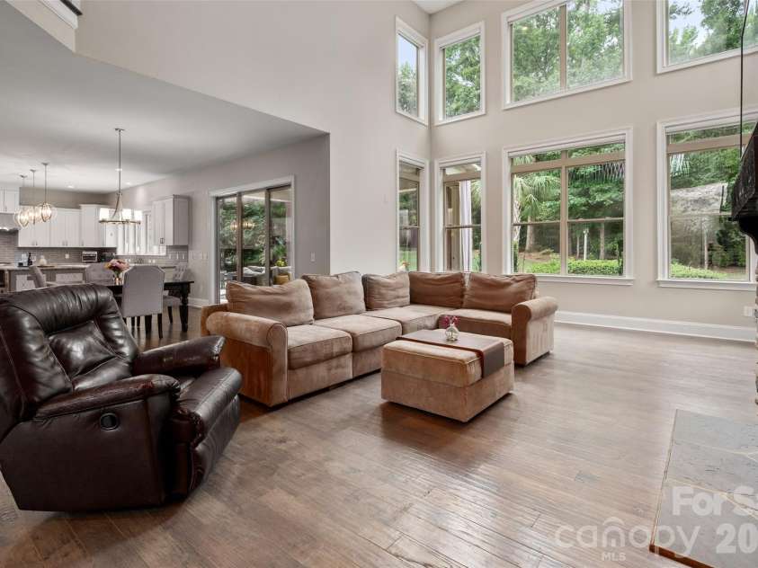 4013 Flowering Peach Road, Waxhaw, NC 28173.  MLS# CAR4402852, YatesRealty ID 38131. 