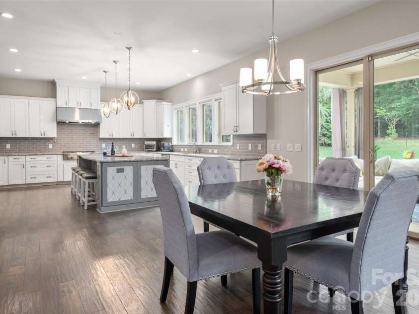 4013 Flowering Peach Road, Waxhaw, NC 28173.  MLS# CAR4402852, YatesRealty ID 38131. 