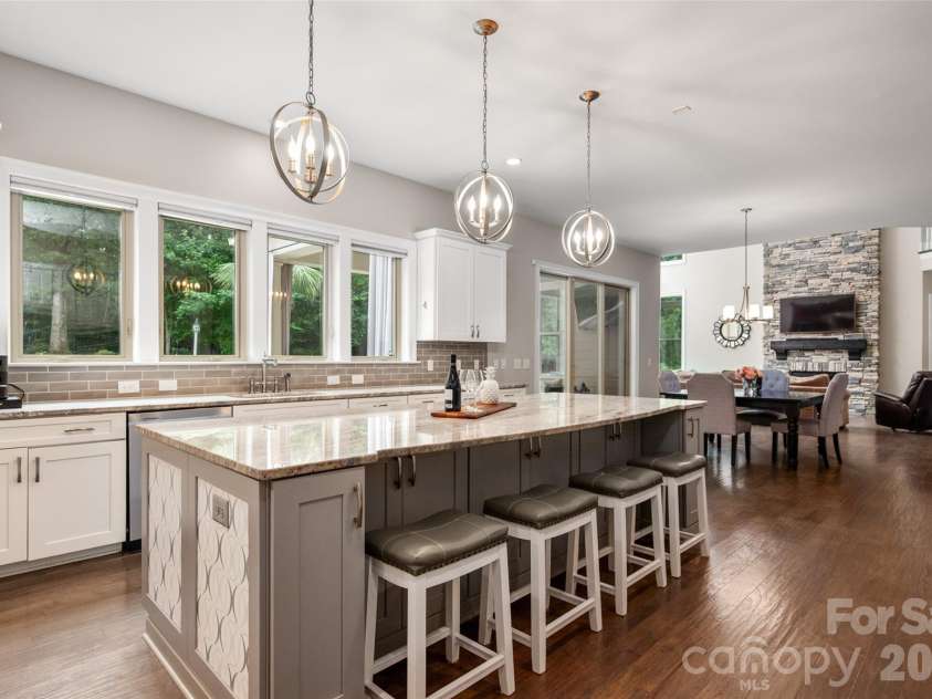 4013 Flowering Peach Road, Waxhaw, NC 28173.  MLS# CAR4402852, YatesRealty ID 38131. 