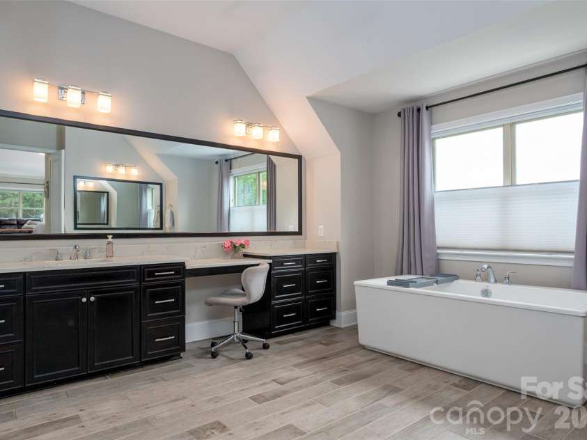 4013 Flowering Peach Road, Waxhaw, NC 28173.  MLS# CAR4402852, YatesRealty ID 38131. 