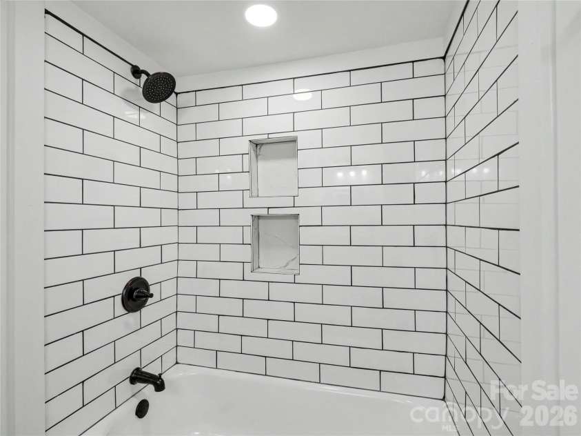 209 Caldwell Street, Kannapolis, NC 28083.  MLS# CAR4396589, YatesRealty ID 38133. 