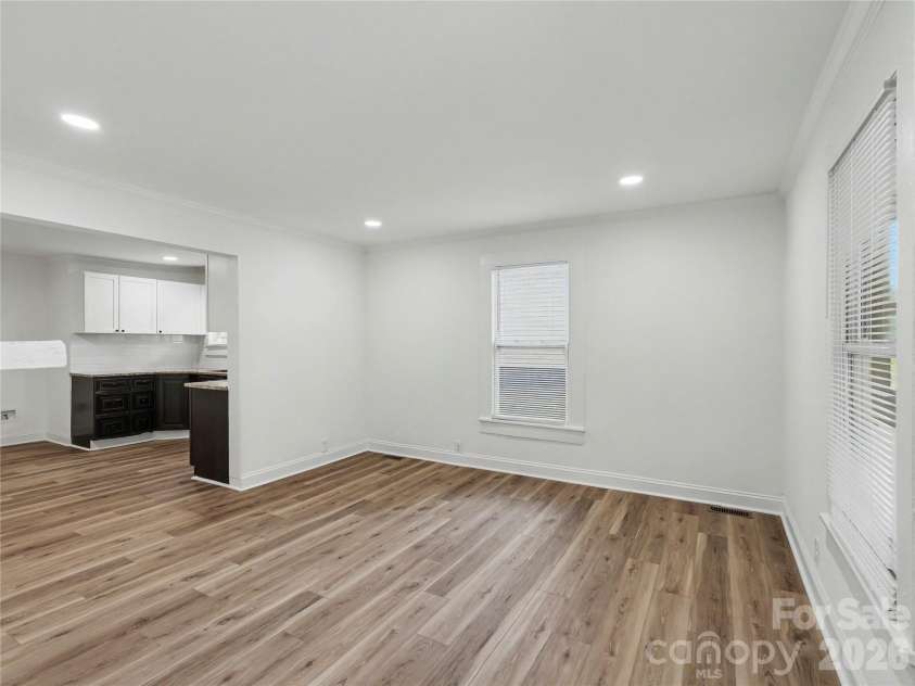 209 Caldwell Street, Kannapolis, NC 28083.  MLS# CAR4396589, YatesRealty ID 38133. 