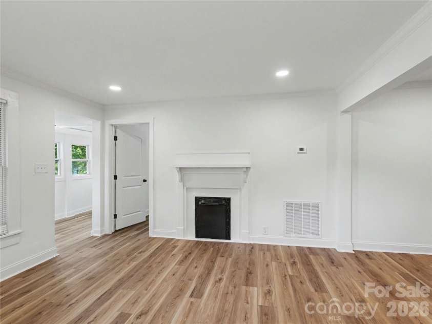 209 Caldwell Street, Kannapolis, NC 28083.  MLS# CAR4396589, YatesRealty ID 38133. 