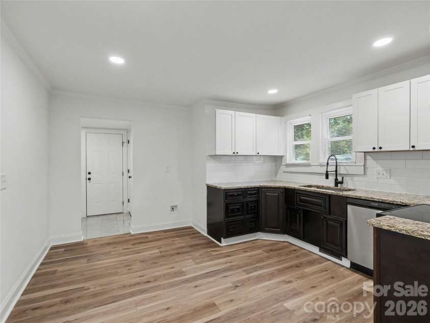209 Caldwell Street, Kannapolis, NC 28083.  MLS# CAR4396589, YatesRealty ID 38133. 