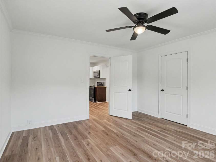 209 Caldwell Street, Kannapolis, NC 28083.  MLS# CAR4396589, YatesRealty ID 38133. 