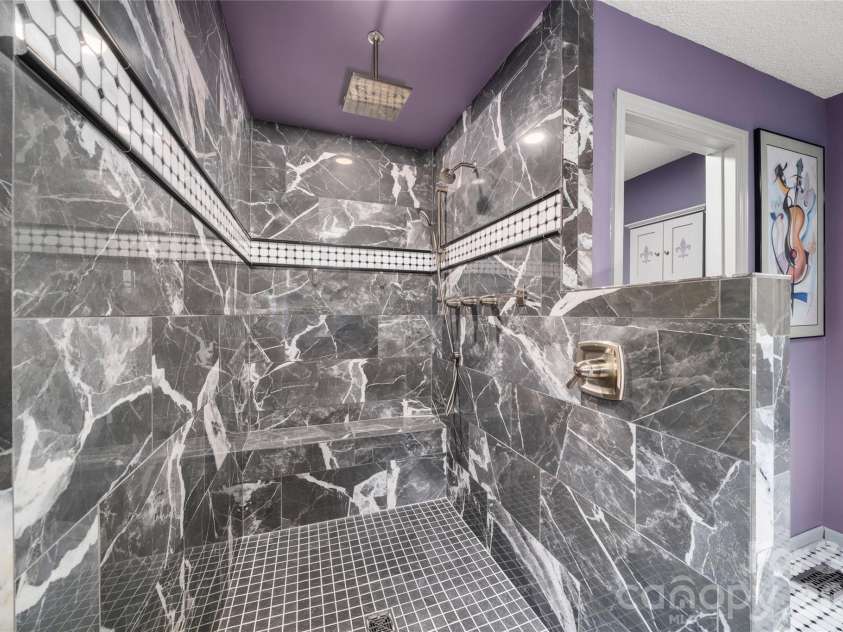 106 Deerlake Drive, Asheville, NC 28803.  MLS# CAR4403327, YatesRealty ID 38136. 