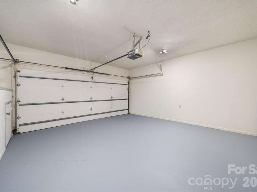 106 Deerlake Drive, Asheville, NC 28803.  MLS# CAR4403327, YatesRealty ID 38136. 
