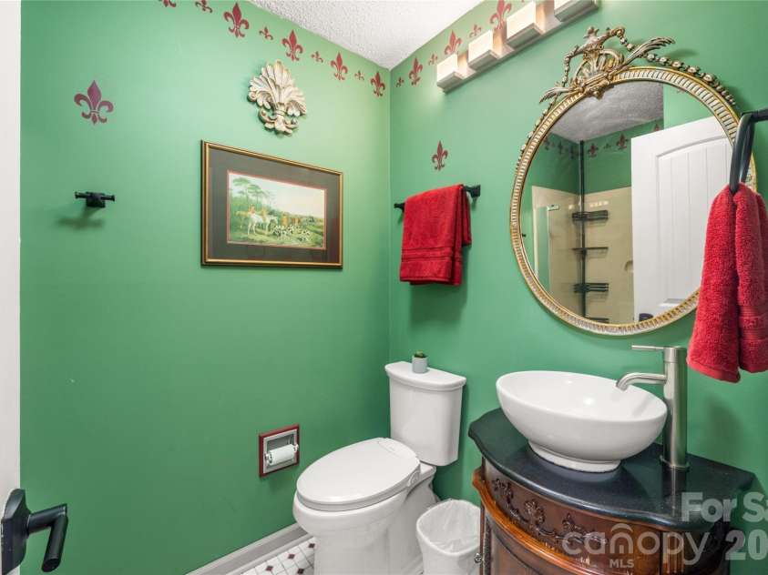 106 Deerlake Drive, Asheville, NC 28803.  MLS# CAR4403327, YatesRealty ID 38136. Updated Third Full Bathroom downstairs