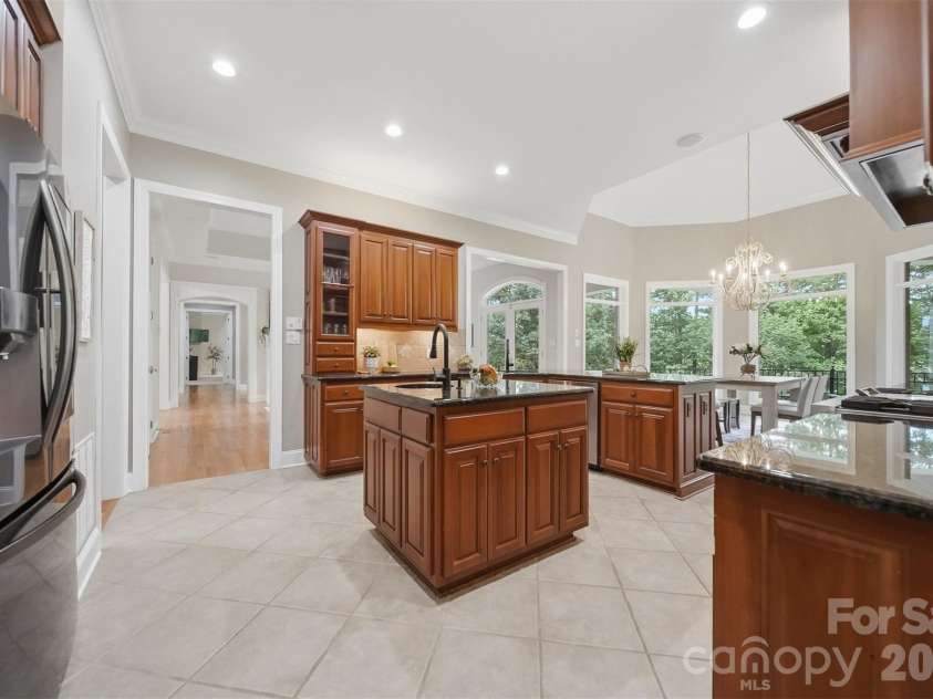 3745 Pinecrest Drive, Hickory, NC 28601.  MLS# CAR4403164, YatesRealty ID 38139. 