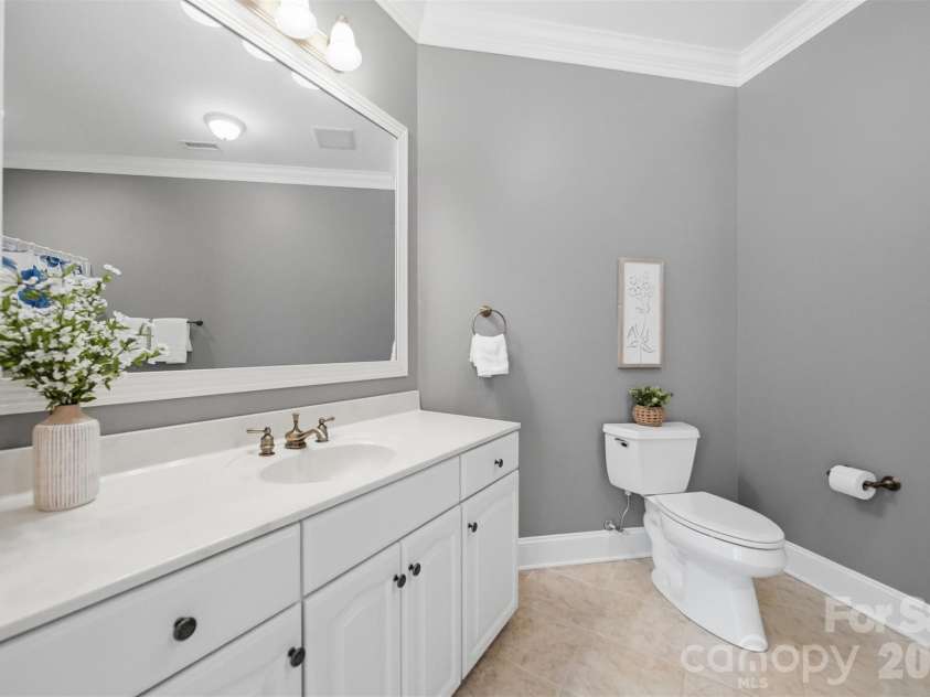 3745 Pinecrest Drive, Hickory, NC 28601.  MLS# CAR4403164, YatesRealty ID 38139. Full bathroom off basement bedroom - Master #2 however it's currently called the 4th bedroom since you have 3 bedrooms and the office room all on main.