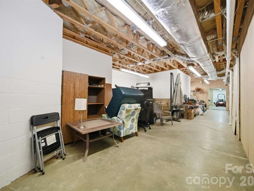 3745 Pinecrest Drive, Hickory, NC 28601.  MLS# CAR4403164, YatesRealty ID 38139. Walk around storage.