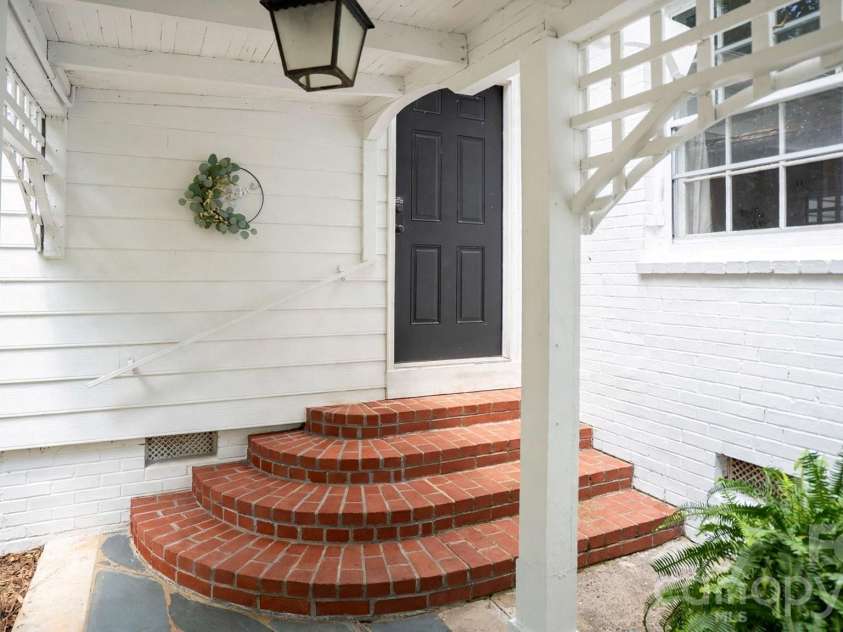 1208 Franklin Street, Monroe, NC 28112.  MLS# CAR4403493, YatesRealty ID 38140. 