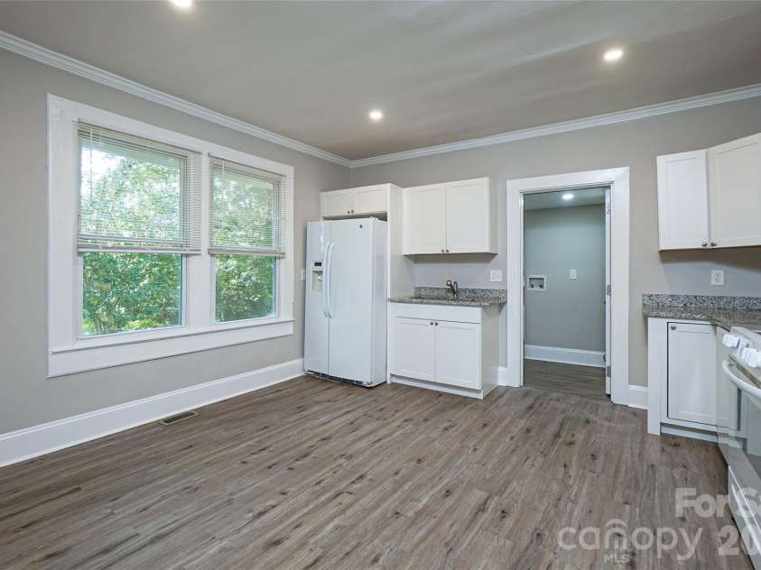 1113 5th Avenue, Gastonia, NC 28052.  MLS# CAR4404540, YatesRealty ID 38141. 
