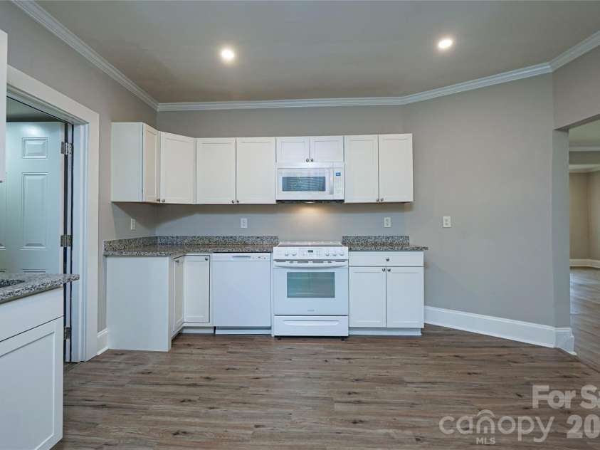 1113 5th Avenue, Gastonia, NC 28052.  MLS# CAR4404540, YatesRealty ID 38141. 