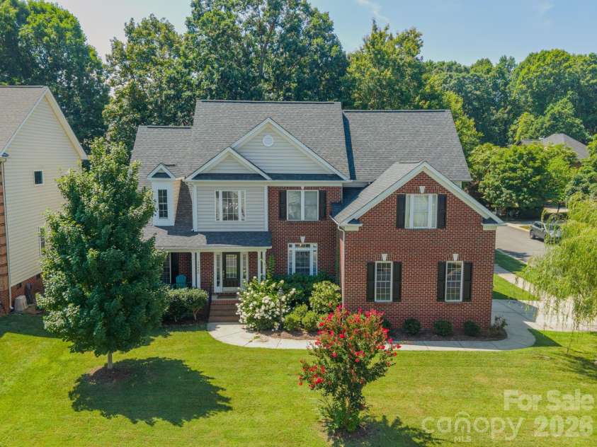 20400 Marblehead Court, Cornelius, NC 28031.  MLS# CAR4405200, YatesRealty ID 38142. 