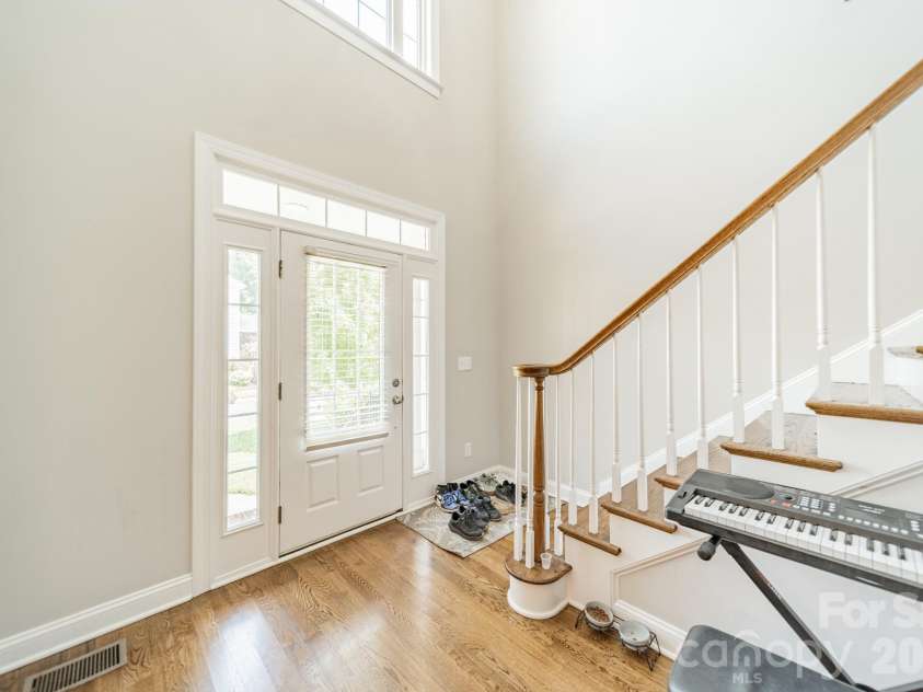 20400 Marblehead Court, Cornelius, NC 28031.  MLS# CAR4405200, YatesRealty ID 38142. 