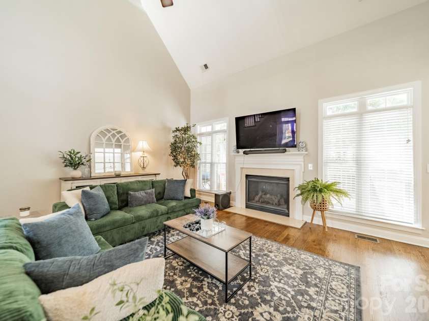 20400 Marblehead Court, Cornelius, NC 28031.  MLS# CAR4405200, YatesRealty ID 38142. 