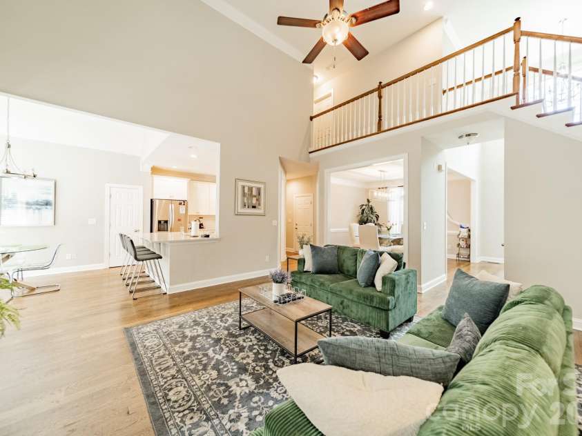 20400 Marblehead Court, Cornelius, NC 28031.  MLS# CAR4405200, YatesRealty ID 38142. 
