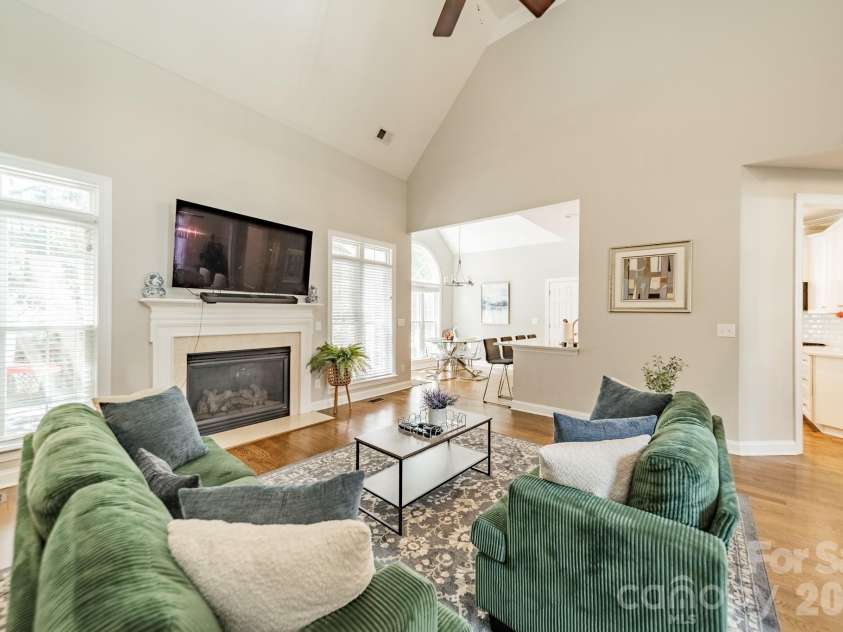 20400 Marblehead Court, Cornelius, NC 28031.  MLS# CAR4405200, YatesRealty ID 38142. 