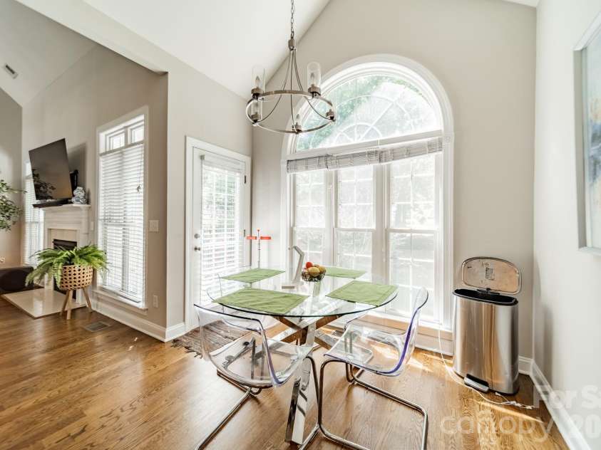 20400 Marblehead Court, Cornelius, NC 28031.  MLS# CAR4405200, YatesRealty ID 38142. 