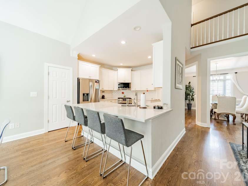20400 Marblehead Court, Cornelius, NC 28031.  MLS# CAR4405200, YatesRealty ID 38142. 