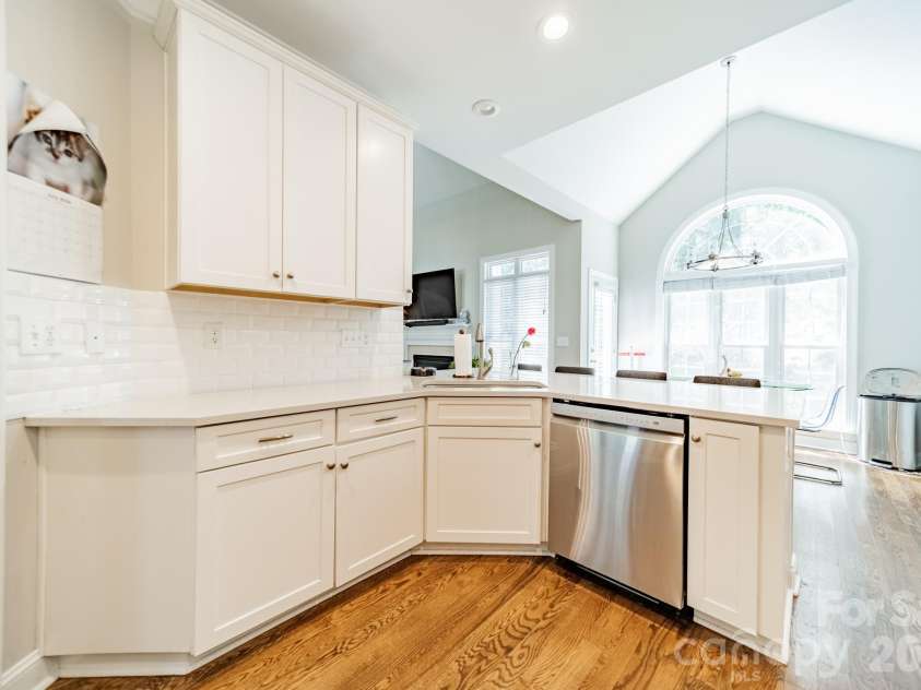 20400 Marblehead Court, Cornelius, NC 28031.  MLS# CAR4405200, YatesRealty ID 38142. 
