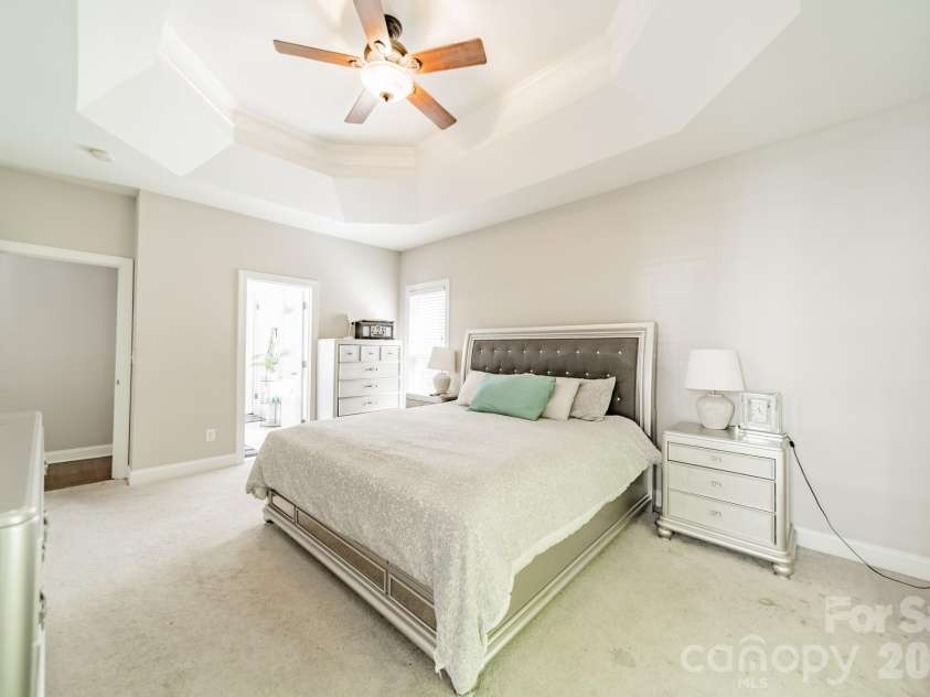 20400 Marblehead Court, Cornelius, NC 28031.  MLS# CAR4405200, YatesRealty ID 38142. 