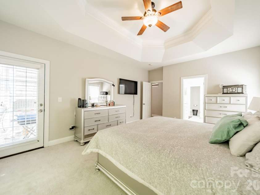 20400 Marblehead Court, Cornelius, NC 28031.  MLS# CAR4405200, YatesRealty ID 38142. 