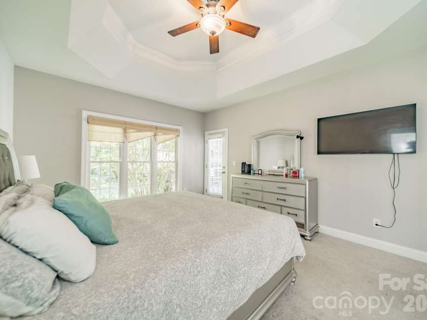 20400 Marblehead Court, Cornelius, NC 28031.  MLS# CAR4405200, YatesRealty ID 38142. 