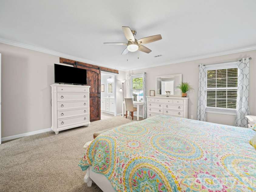 2200 Wynbourne Drive, Gastonia, NC 28056.  MLS# CAR4377884, YatesRealty ID 38144. 