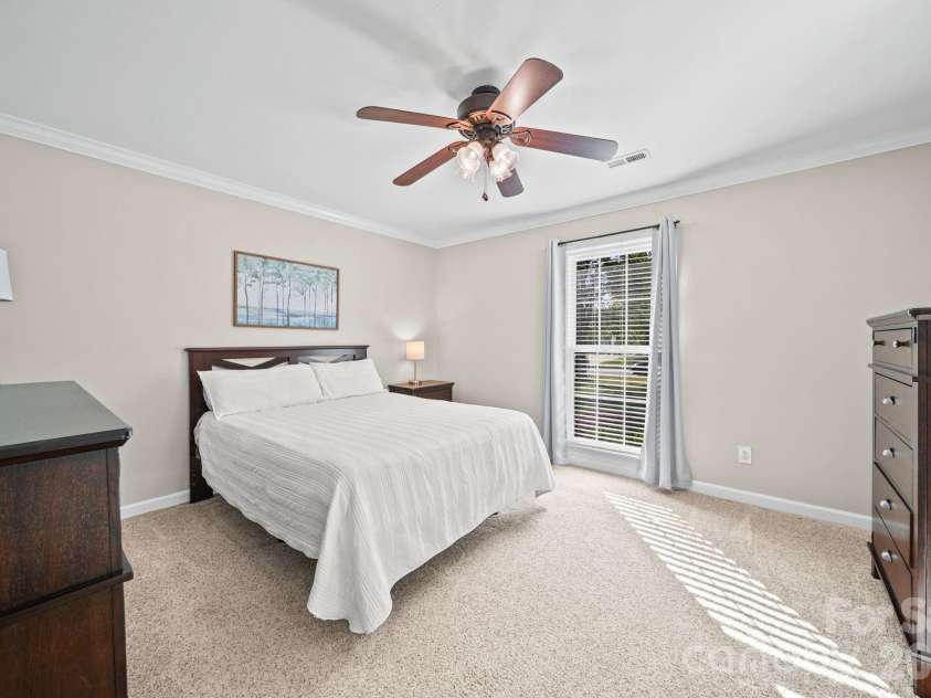 2200 Wynbourne Drive, Gastonia, NC 28056.  MLS# CAR4377884, YatesRealty ID 38144. 