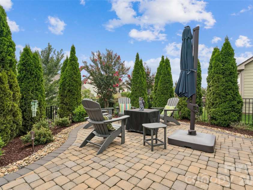 3302 Lock Erne Avenue, Kannapolis, NC 28081.  MLS# CAR4404706, YatesRealty ID 38146. 