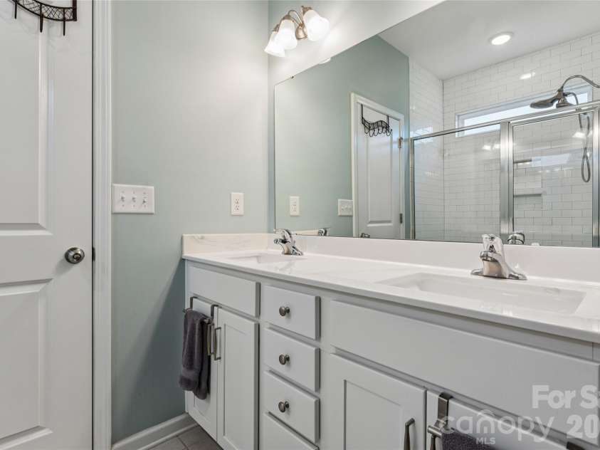 3302 Lock Erne Avenue, Kannapolis, NC 28081.  MLS# CAR4404706, YatesRealty ID 38146. 