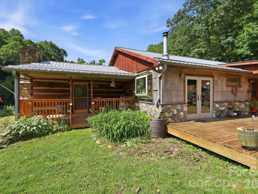 1005 Smith Creek Road, Mars Hill, NC 28754.  MLS# CAR4394966, YatesRealty ID 38147. 