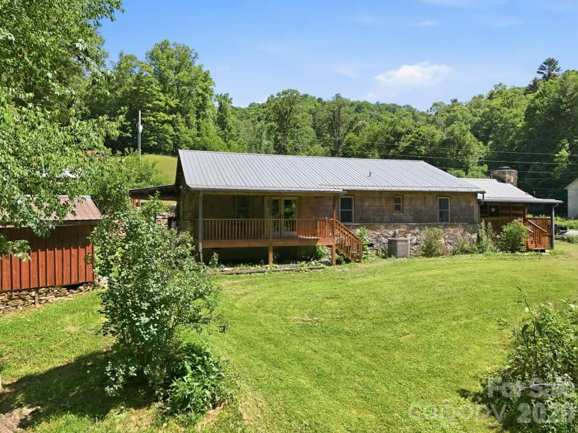 1005 Smith Creek Road, Mars Hill, NC 28754.  MLS# CAR4394966, YatesRealty ID 38147. 