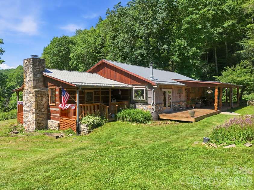 1005 Smith Creek Road, Mars Hill, NC 28754.  MLS# CAR4394966, YatesRealty ID 38147. 