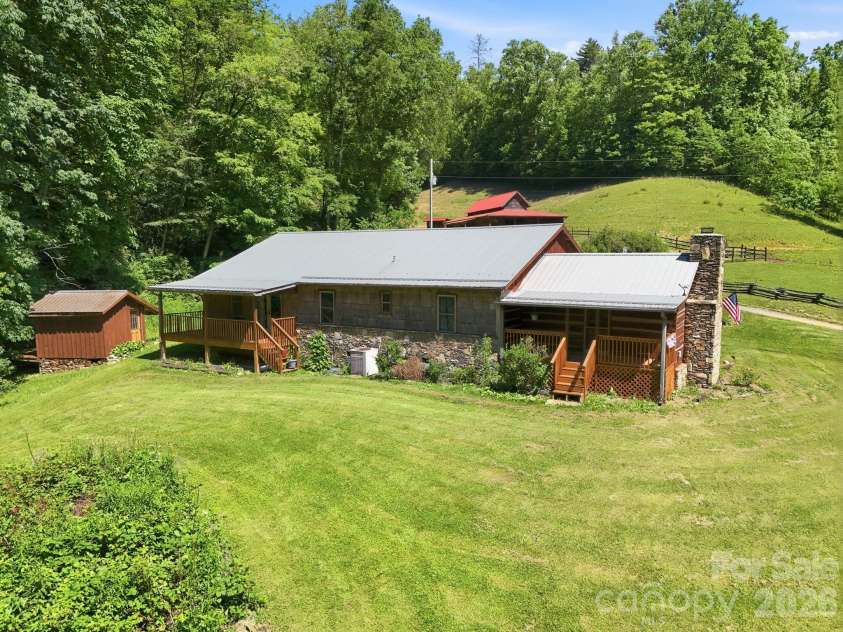 1005 Smith Creek Road, Mars Hill, NC 28754.  MLS# CAR4394966, YatesRealty ID 38147. 
