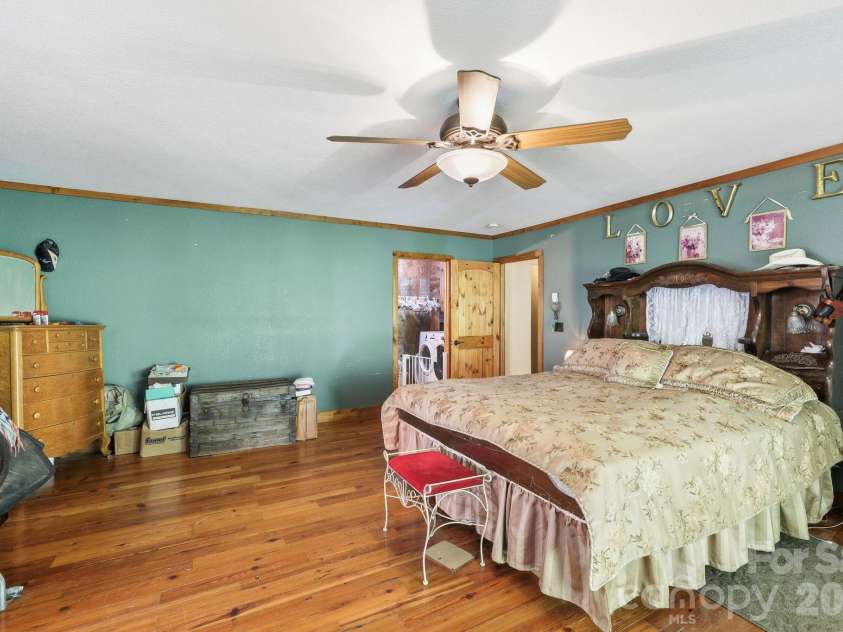1005 Smith Creek Road, Mars Hill, NC 28754.  MLS# CAR4394966, YatesRealty ID 38147. 