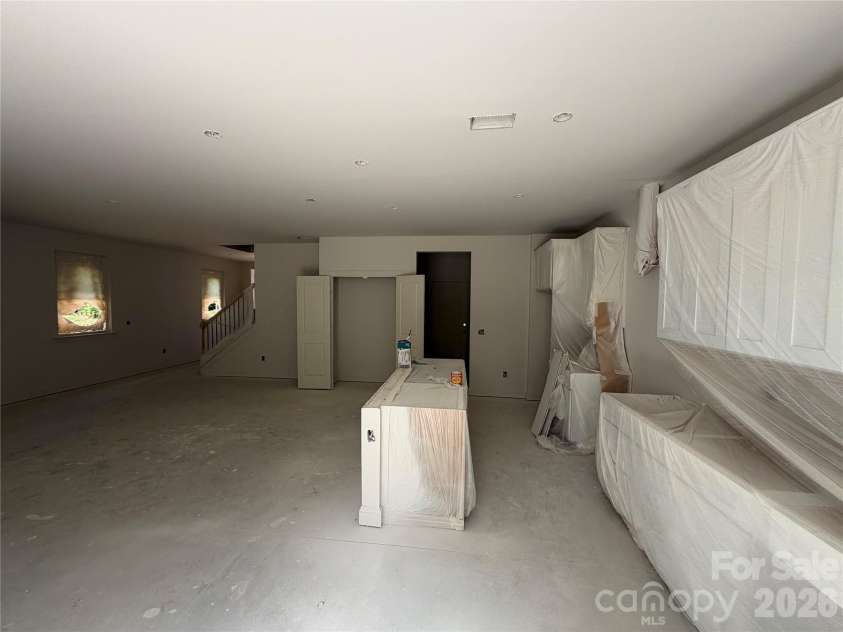 548 Carolyn Lane, Charlotte, NC 28213.  MLS# CAR4405325, YatesRealty ID 38148. 
