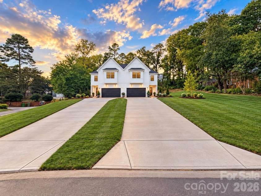548 Carolyn Lane, Charlotte, NC 28213.  MLS# CAR4405325, YatesRealty ID 38148. 